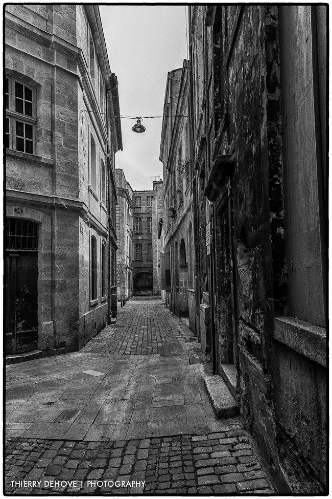 Great black and white photography of Bordeaux part 2 in France