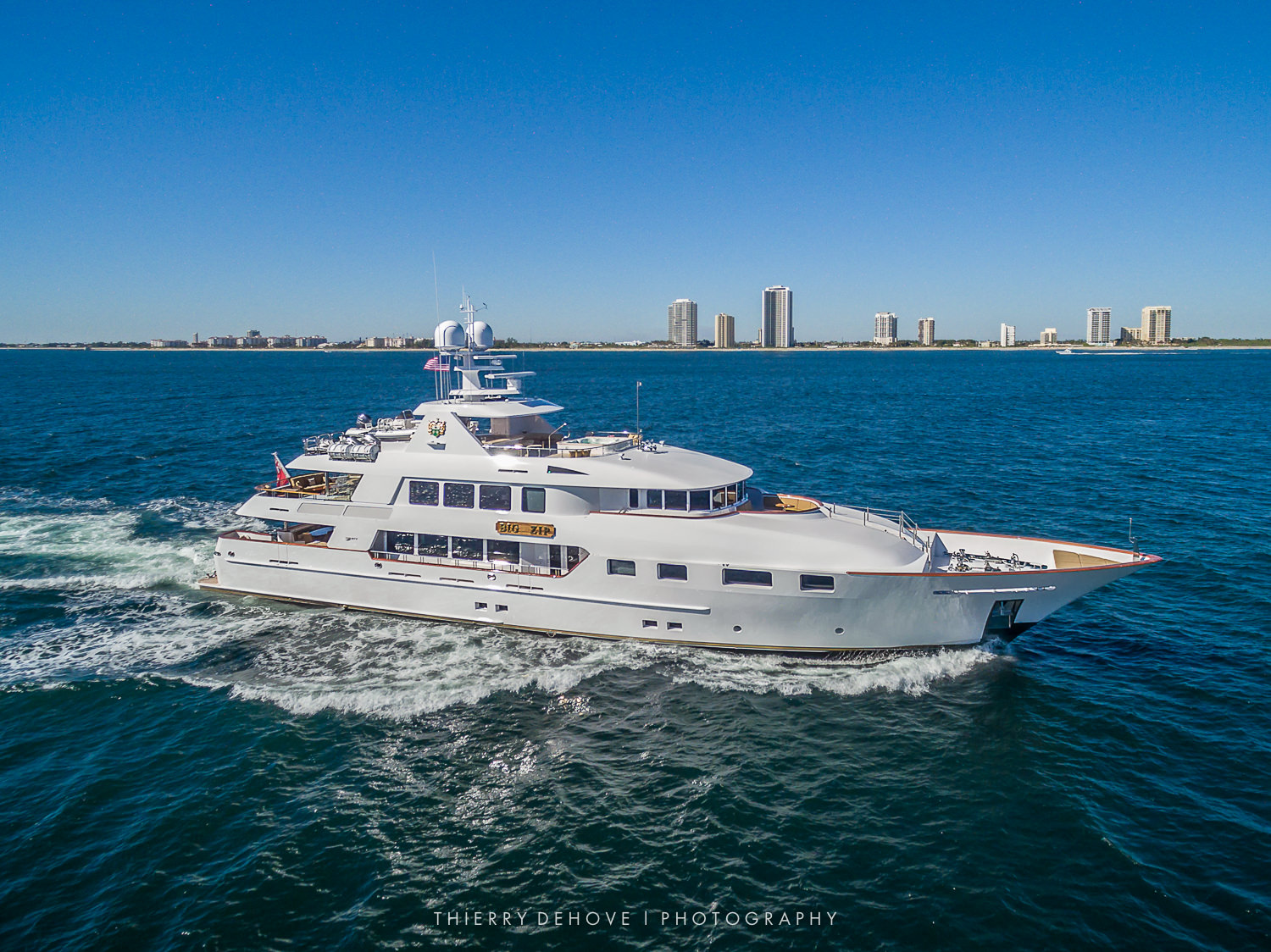Trinity Motor Yacht Big Zip in Florida